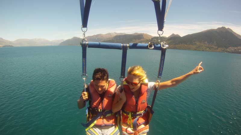 QUEENSTOWN PARAFLIGHTS - TANDEM FLIGHT lake wakatipu