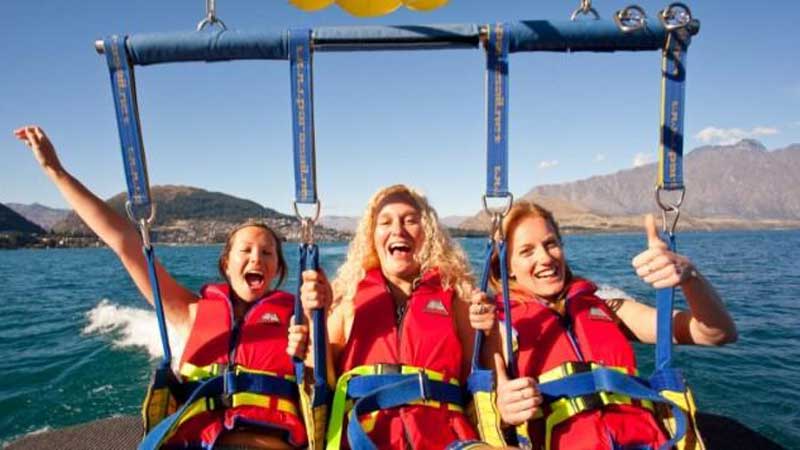 QUEENSTOWN PARAFLIGHTS - TRIPLE FLIGHT stunning scenery