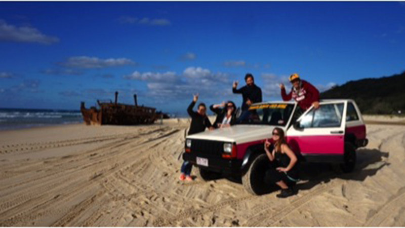 Want to see Fraser Island with your family or friends? Fraser Dingo 4wd Hire's Group Getaway saves you money and gives you the freedom to do so
