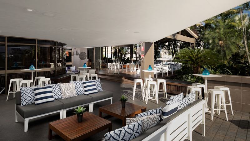 Come and enjoy dinner at the creative, Rooftop, urban ambiance that is Lilo Wet Bar & Restaurant!