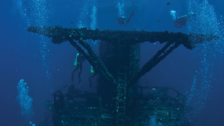 Join Sunreef for 2 world class wreck dives on the HMAS Brisbane, dive gear not included.