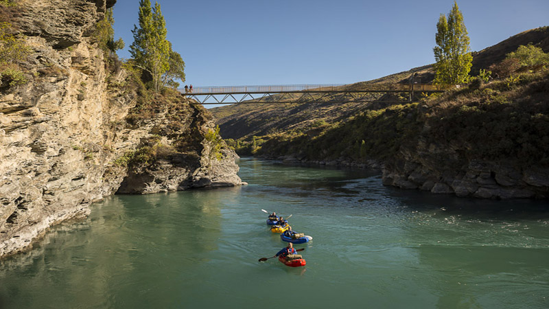 Paddle downstream in your own inflatable Packraft through the beautiful Kawarau Gorge with its towering cliffs, crystal clear water and rugged hillsides proving some of the most spectacular scenery in New Zealand.