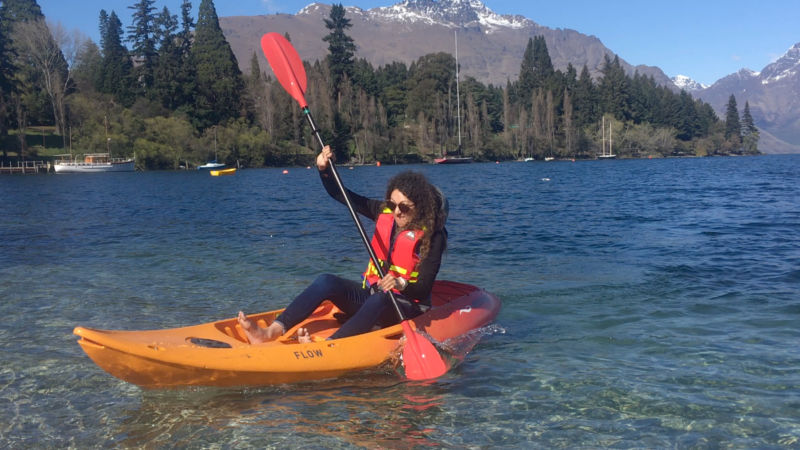 Embark on your own kayaking adventure, set your own pace along Queenstown's stunning Lake Wakatipu!