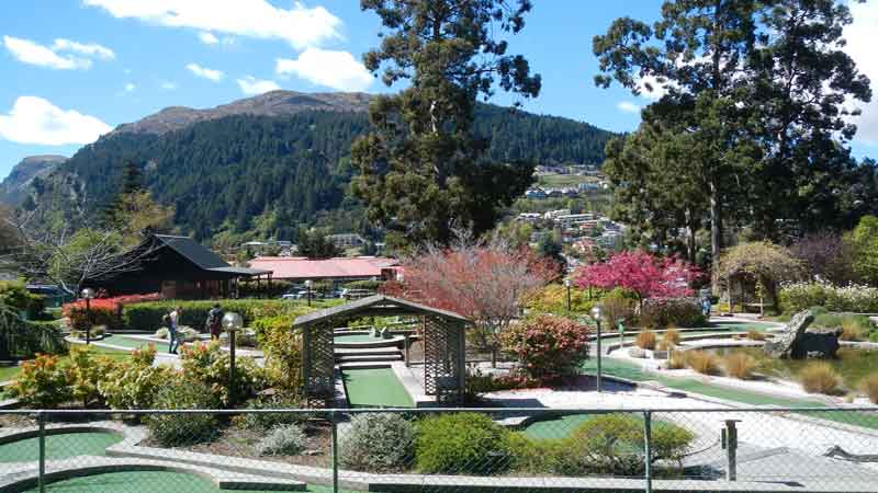 Queenstown Mini Golf - 18 mini golf holes set in a stunningly beautiful garden area, only 3 minutes walk from downtown Queenstown!
