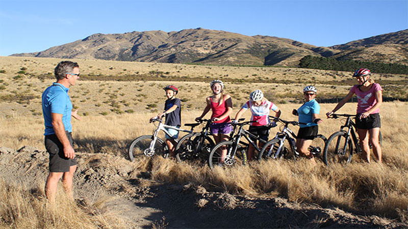 Located just a 25 minute scenic drive from Queenstown is the highly acclaimed Rabbit Ridge Bike Resort. This purpose built biking resort accommodates for all levels of riders - from complete beginners through to the extreme thrill seeking downhill rider!