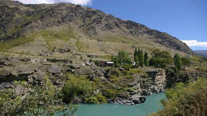 Step back in time and gain a unique insight into New Zealand's early mining history with a Freedom Tour around the Goldfields Mining Centre.