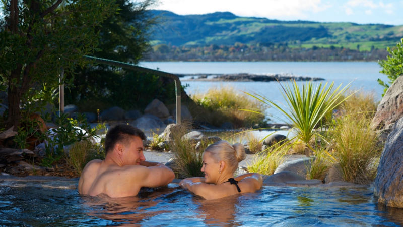 Leave the hustle and bustle of Auckland behind and venture on a magical journey through the incredible geothermal regions of Rotorua and Waitomo...