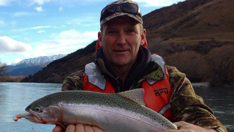 Explore the magnificent rivers of Queenstown on a 3 hour fishing trip with UnReel Fishing. Soak up the outstanding scenery made famous by the Lord of the Rings as you fish for salmon, rainbow and brown trout.