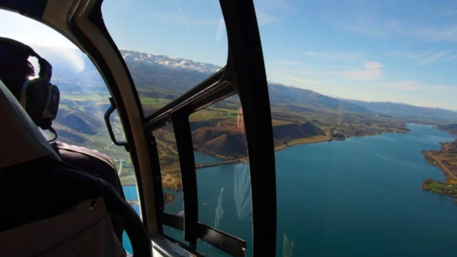 Join us for an incredible helicopter journey over the Cromwell Basin - then head up to the mountainous Kopuwai Conservation Reserve for an alpine landing. Enjoy complimentary refreshments at 5500 feet.
