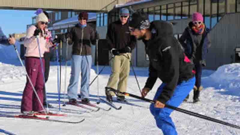 A great way for everyone to spend a day on the snow! The Full Day Snow Farm Experience has everything you need for an epic day on the slopes!