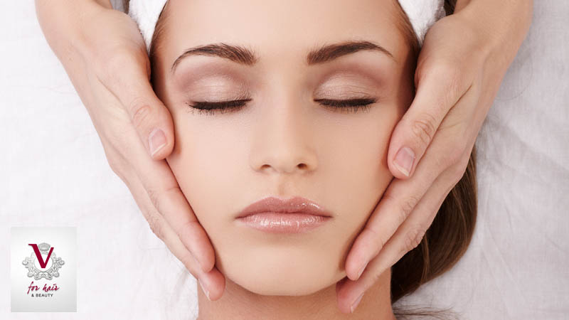 Let our expert beauticians pamper you to perfection with our luxurious 1 hour facial.