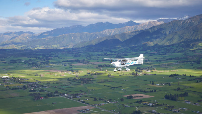 Live the dream, take to the skies and be a pilot! If you’ve ever wanted to feel the thrill of flying, here’s your opportunity!