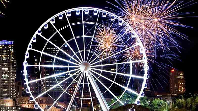 Come along for the view! Take a look over the Brisbane CBD and river aboard The Wheel Of Brisbane. This is a must do attraction in Brisbane 