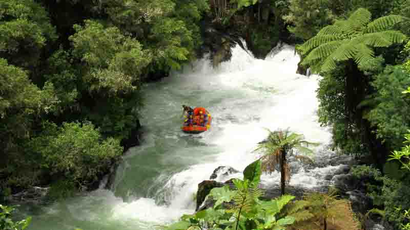 Experience adrenaline pumping grade 5 white water action on the exciting and beautiful Kaituna River. 