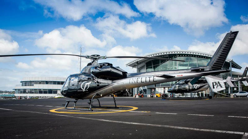 Take to the skies and experience an exhilarating flight over the City of Sails! Enjoy a bird’s eye view of New Zealand’s largest city and admire its spectacular city sights.