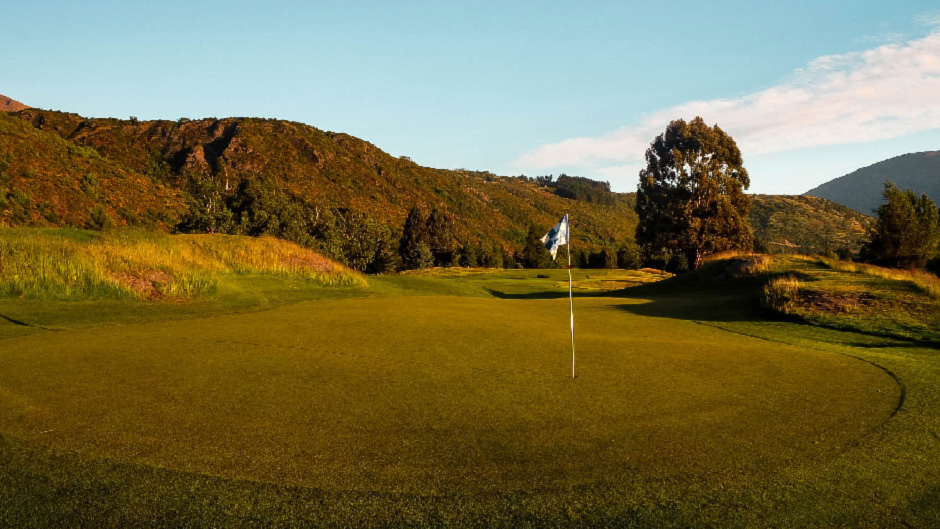 Come and experience a fantastic and challenging game of golf at Arrowtown Golf Club – One of the best and most picturesque courses in New Zealand!
