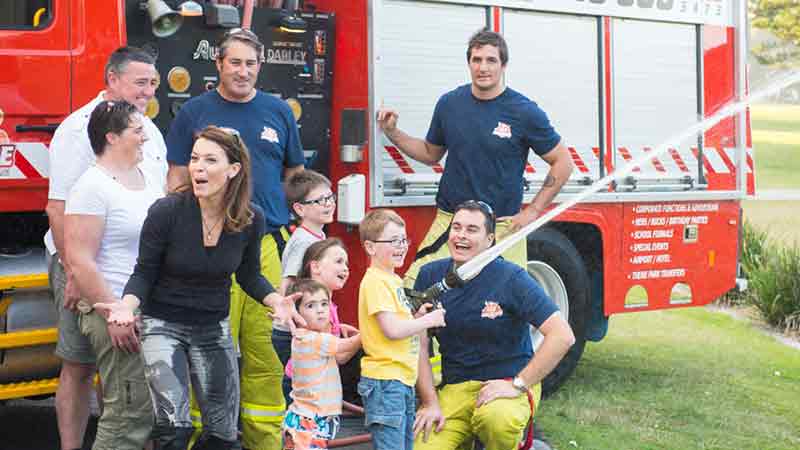 Hit the siren as we take a ride in an authentic fire truck through Surfers Paradise! You’ll even get to use the fire hose!