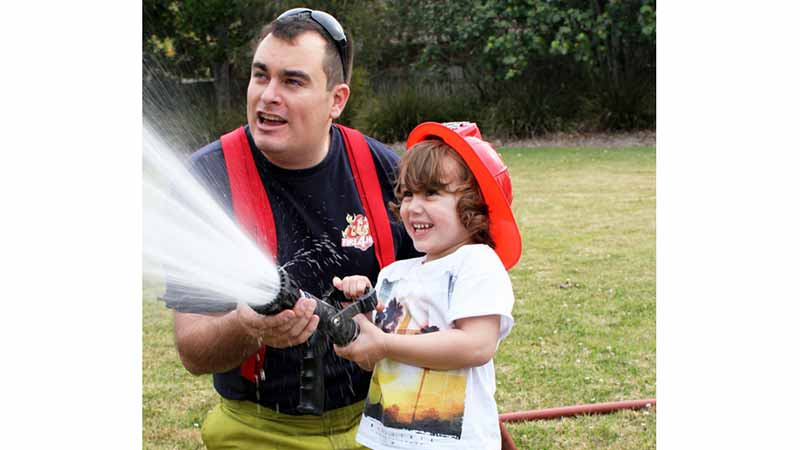 Hit the siren as we take a ride in an authentic fire truck through Surfers Paradise! You’ll even get to use the fire hose!