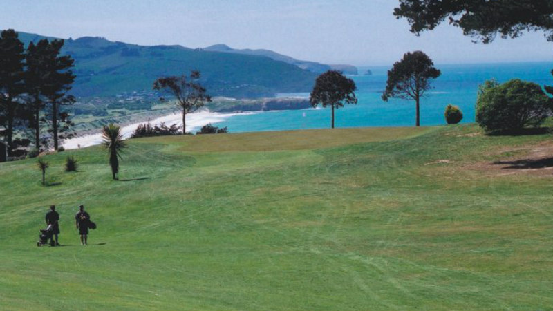 Breathe in the stunning Otago coast with your 18 holes!