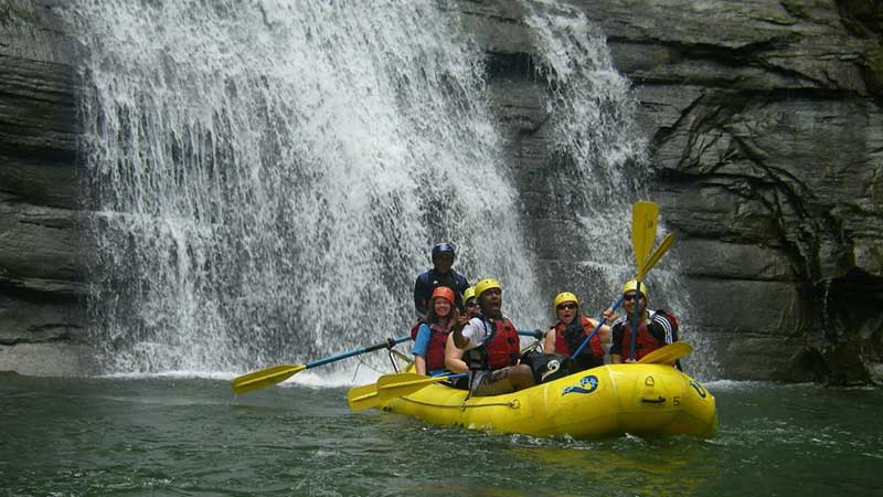 Explore the Upper Navua Gorge on an inflatable raft and be in awe of the imposing black volcanic walls, thrilling rapids, countless waterfalls, lush emerald forest and the regions unique wildlife – A pristine tropical wilderness that provides for one of the most unique river trips on earth.