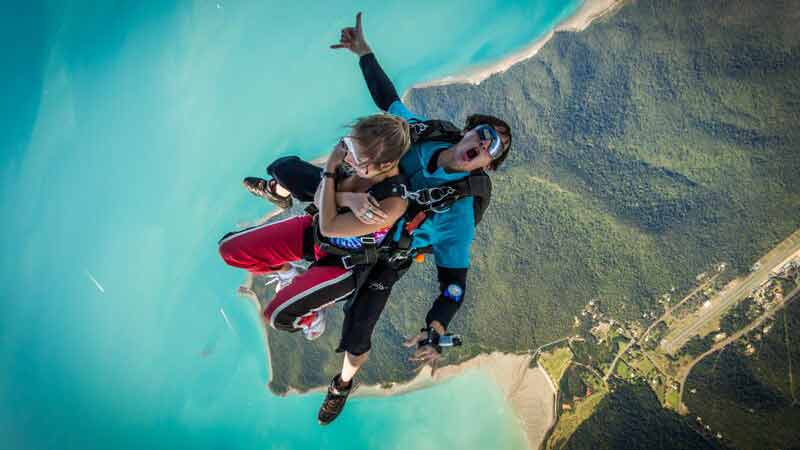 Skydive Airlie Beach! Tandem Skydive in Airlie Beach from up to 15,000ft over the beautiful Whitsunday Islands!