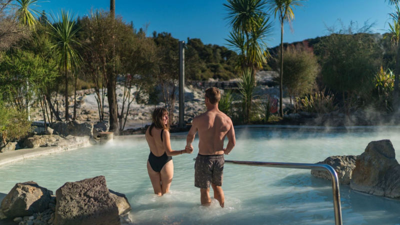 Enjoy a relaxing and therapeutic Mud Bath and Sulphur Spa at New Zealand’s only geothermal mud spa!
