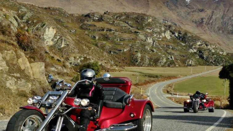 A one hour Wanaka Trike Tour encompassing the beautiful Lake Wanaka and the surrounding areas including Glendhu Bay, Albert Town & the Clutha River. 