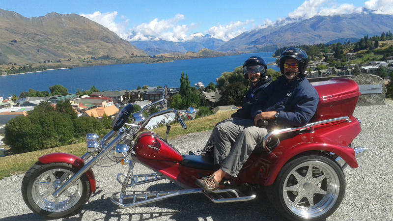 A one hour Wanaka Trike Tour encompassing the beautiful Lake Wanaka and the surrounding areas including Glendhu Bay, Albert Town & the Clutha River. 