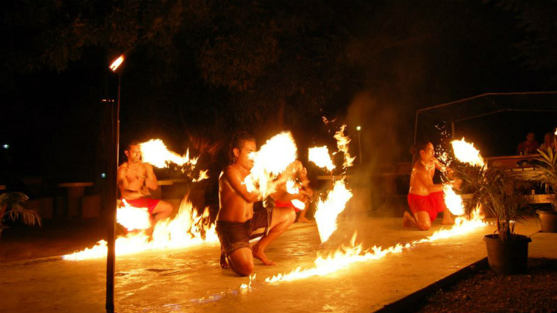 Nadi Farmers Club is a hidden treasure - picturesque outdoor dining and tasty meals served with a smile.