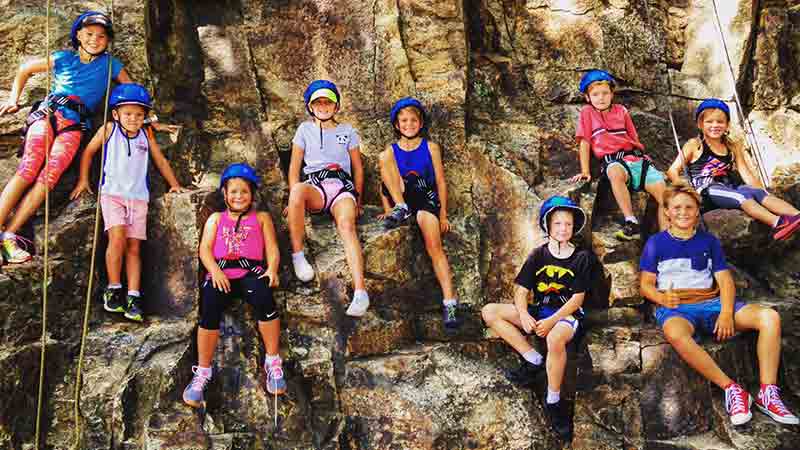 Come and join Green Frog Adventures for a rewarding but very challenging half together at the beautiful Kangaroo Point Cliffs, Brisbane, rock climbing and abseiling!