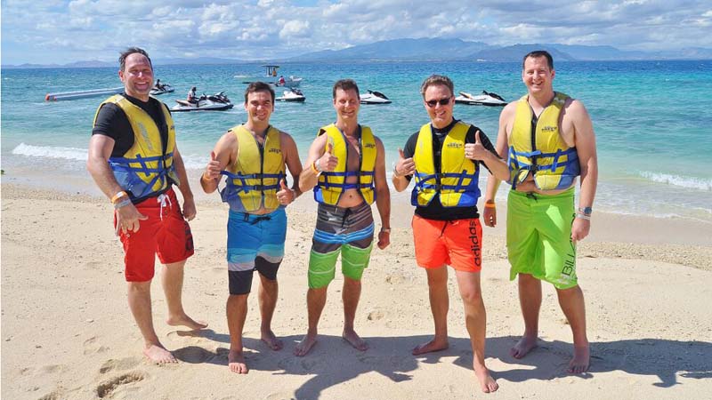 Come and experience the excitement of riding your own jet ski and exploring the amazing tropical islands of Fiji! Feel the wind rush through your hair and experience the sheer thrill that jet ski riding provides on this awesome 2.5 hour safari.