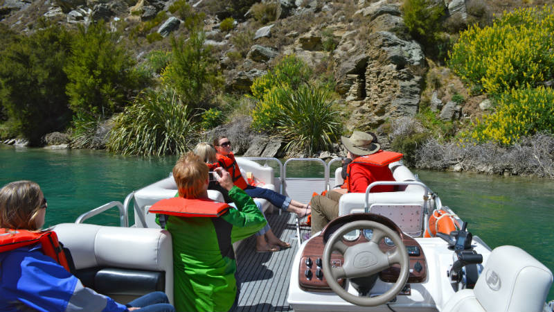 A journey on a Clutha River Heritage Cruise bring's Central Otago's Golden history to life,
connecting people to the more isolated reaches of the mighty Clutha River, where some of New Zealand's best preserved gold mining remains dating back to the 1860's are situated.