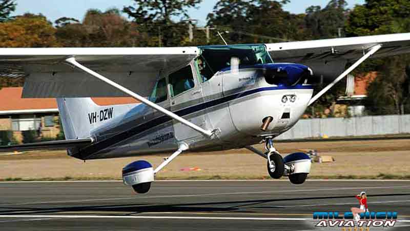 Get a full perspective of the worlds largest sand island from the air with this full 60 minute scenic flight over from Hervey Bay