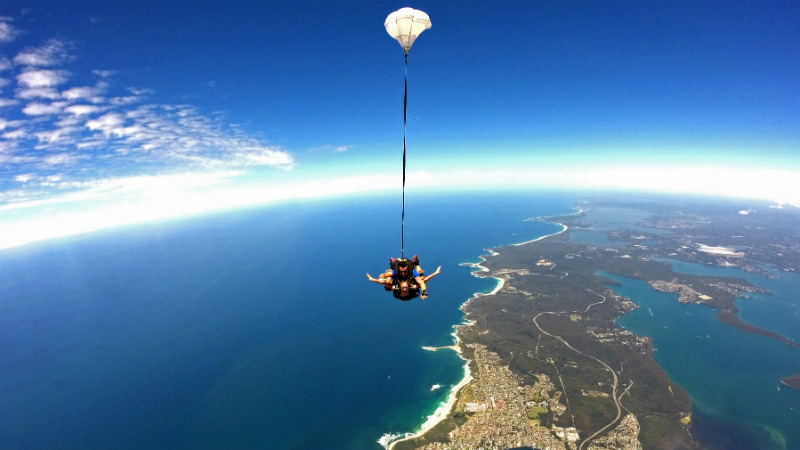 Join us for a tandem skydive in Newcastle! Leave your comfort zone at the door and jump into the sky where the city meets the ocean!