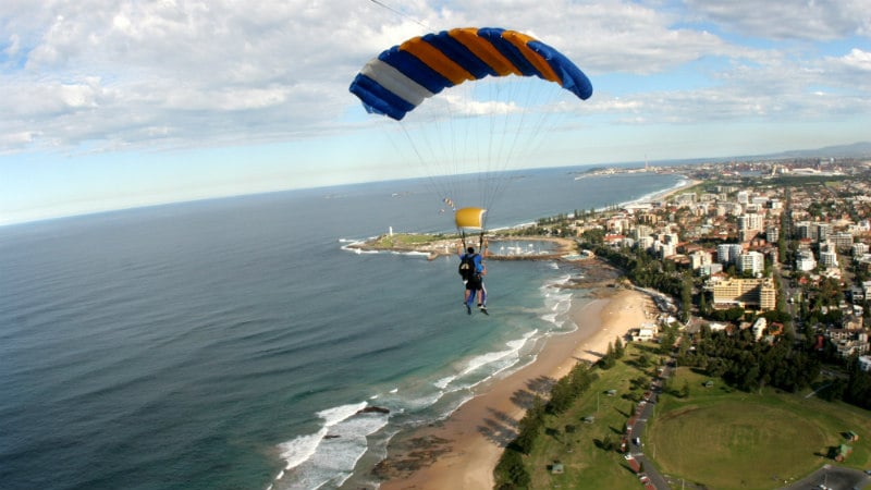 Feel the insane rush from tandem skydiving as you free fall at over 200km/hr for up to 60 seconds, followed by a beautiful float to your destination as you soar above the spectacular views of Wollongong beach. It doesn’t get better than this!