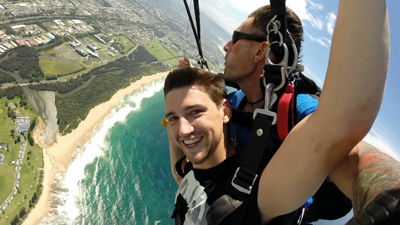 Feel the insane rush from tandem skydiving as you free fall at over 200km/hr for up to 60 seconds, followed by a beautiful float to your destination as you soar above the spectacular views of Wollongong beach. It doesn’t get better than this!