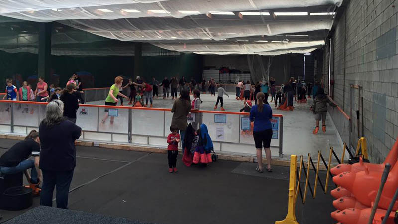 ice skating game pomp ice skating game pomp