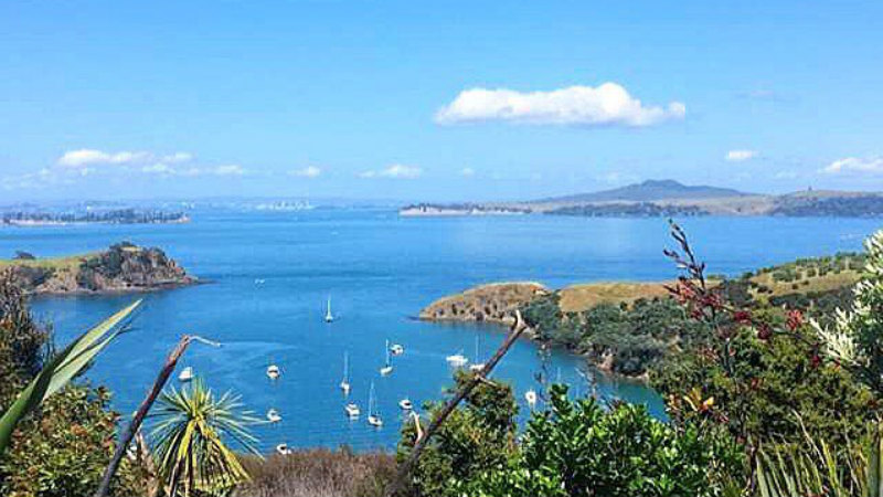 Discover secret spots of paradise, beautiful Waiheke wine and local hosts to take care of you while you relax. This tour focuses on soaking up world class scenery from untouched bays and isolated inlets - the spots only locals know.