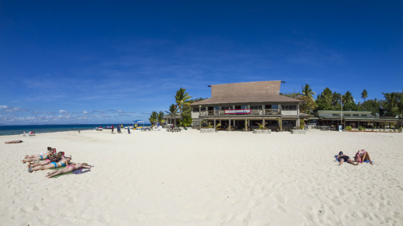 Boarding South Sea Cruise’s high-speed catamaran at Denarau Marina, escape via the stunning Mamanuca Islands to your day in paradise.