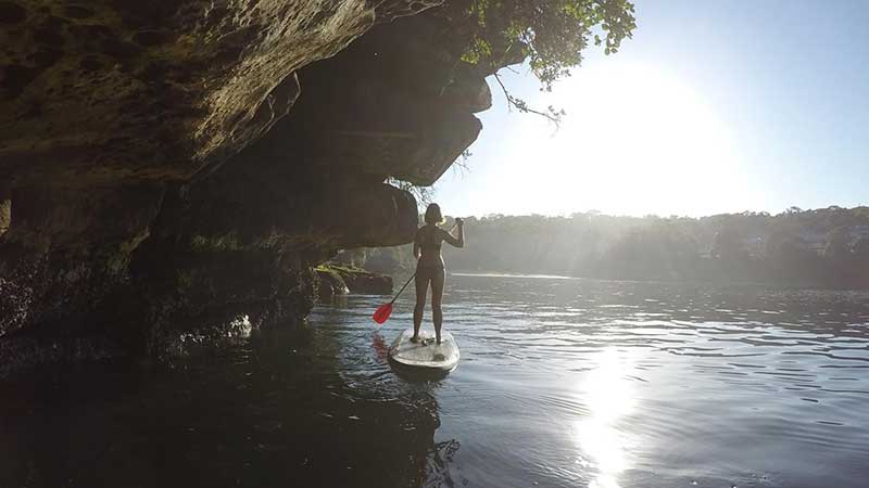 Rent a stand up paddleboard with Manly Kayak Centre on Sydney Harbour and paddle the beautiful waters of Manly's North Harbour!