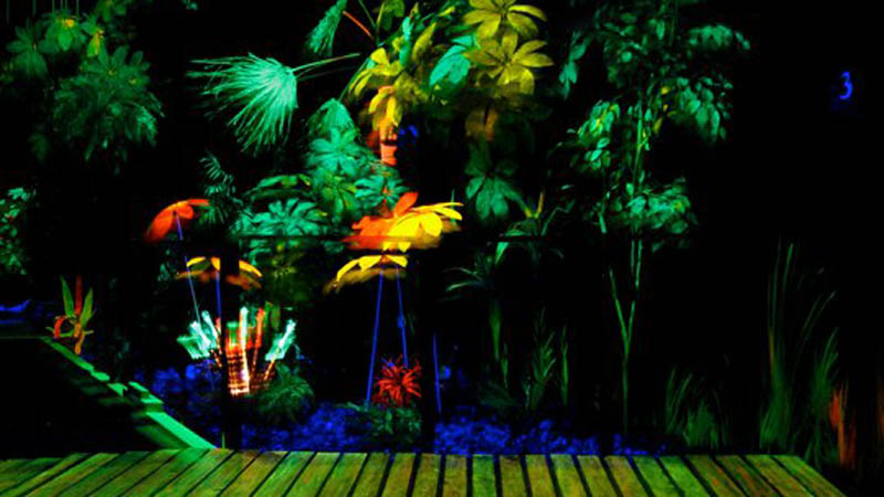 Experience mini golf like never before at Gloputt – Auckland’s original and best glow in the dark golf course!