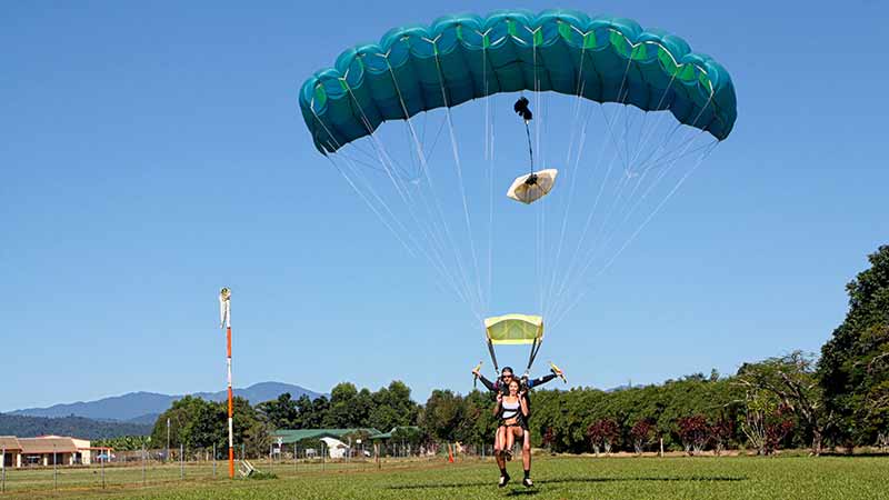 Join Tandem Cairns for a tandem skydive from a massive 14,000ft!