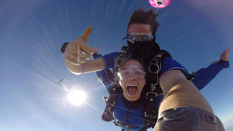 Join us for a tandem skydive from up to 15,000ft with breath taking views of the coastline, Blue Mountains and Sydney City Skyline!