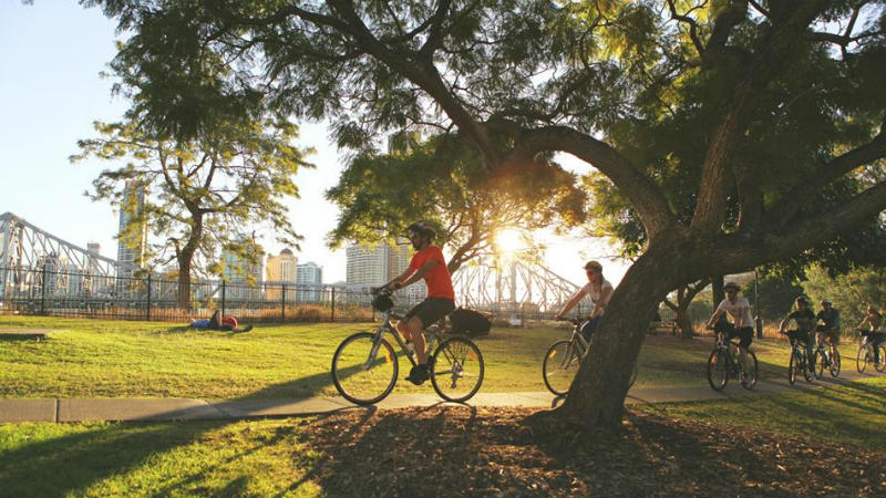 Take a scenic, leisurely ride around Brisbane and its surrounds with a local guide, for the authentic local experience!