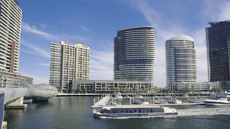 Join Melbourne River Cruises for an exciting journey to discover one of the world’s busiest trading ports and gain a fascinating insight into Melbourne’s rich maritime heritage.