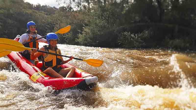 Come to the wild side and experience White Water Kayaking on the Yarra River with The Adventure Merchants!