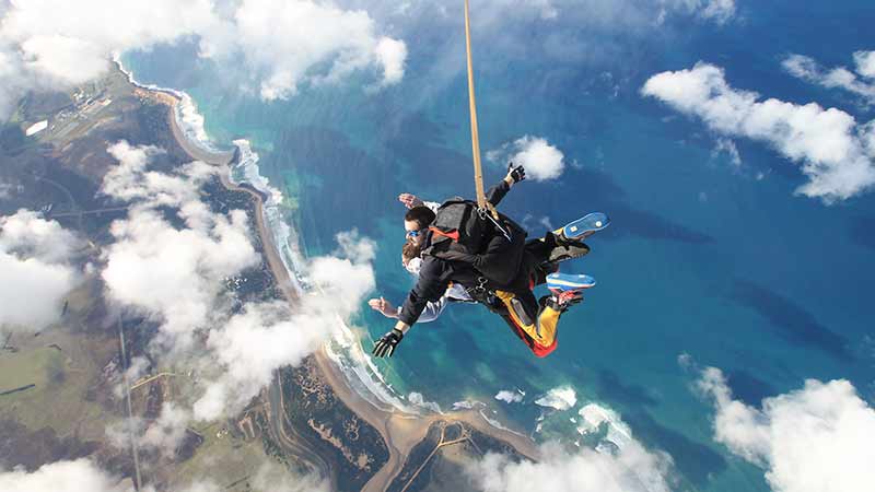 Skydive from up to 15,000ft with views over the Great Ocean Road and discover the beautiful landscape of Torquay on this thrilling experience!