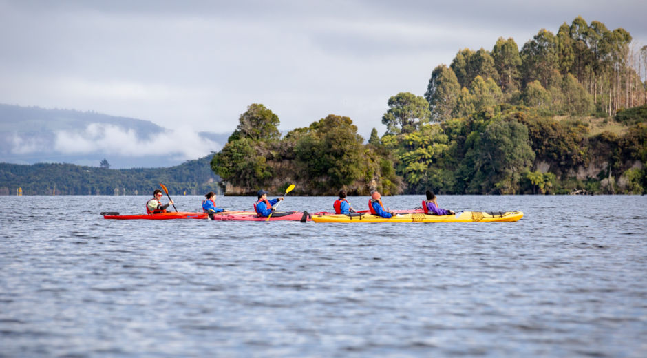 Join us for an exciting kayaking expedition on beautiful Lake Rotoiti to mineral hot pools!