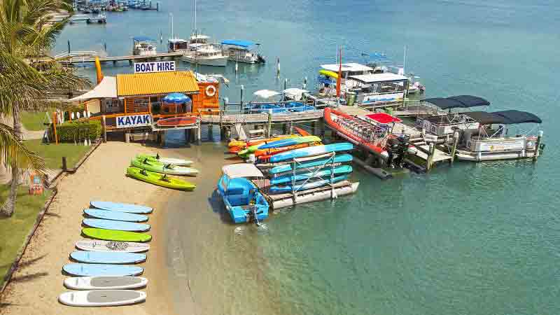 Enjoy the best part of Noosa with your friends or family with a BBQ Pontoon Boat Hire with Jetty 17 Boat and Kayak Hire!