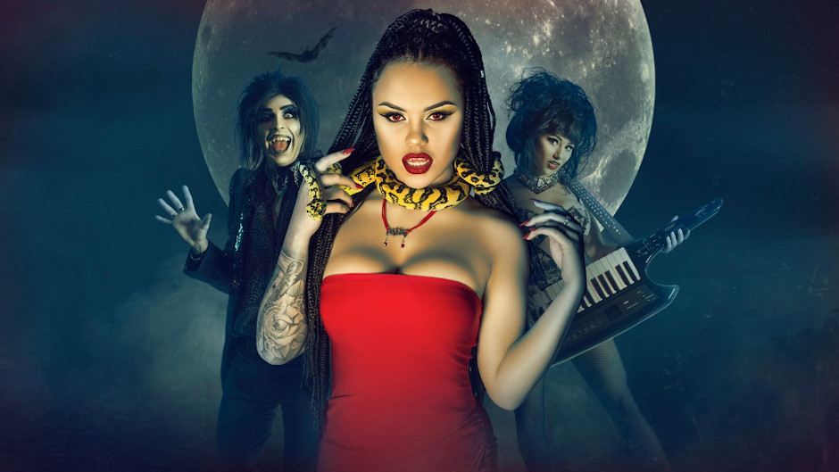 A Gold Coast institution and the best night out! Dracula's Cabaret is like nothing else!